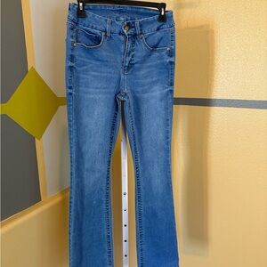 Seven size 4 Blue Jean Bundle 3 Pair Bootcut, Skinny and Distressed Bootcut.